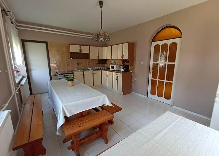 Apartament Anna Vendeghaz *